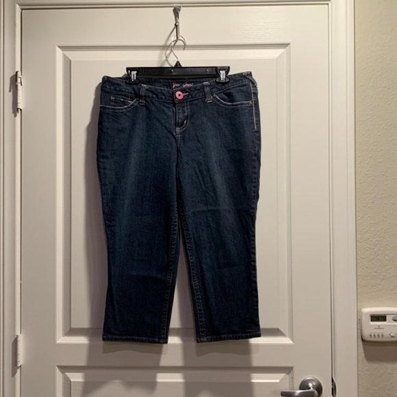 Guess Dark Blue Cropped Jeans - Picture 2 of 9